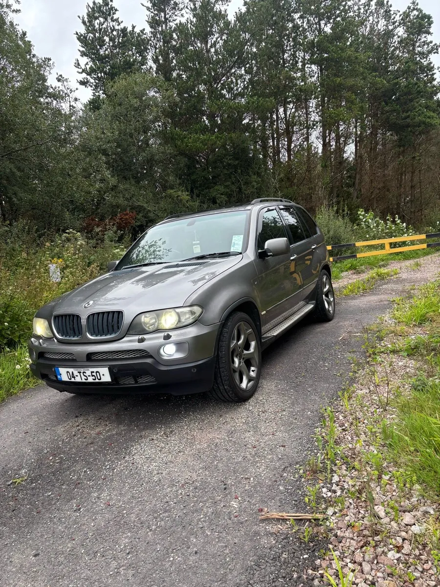 BMW X5 M-Sport Crew Cab Commercial - Image 2