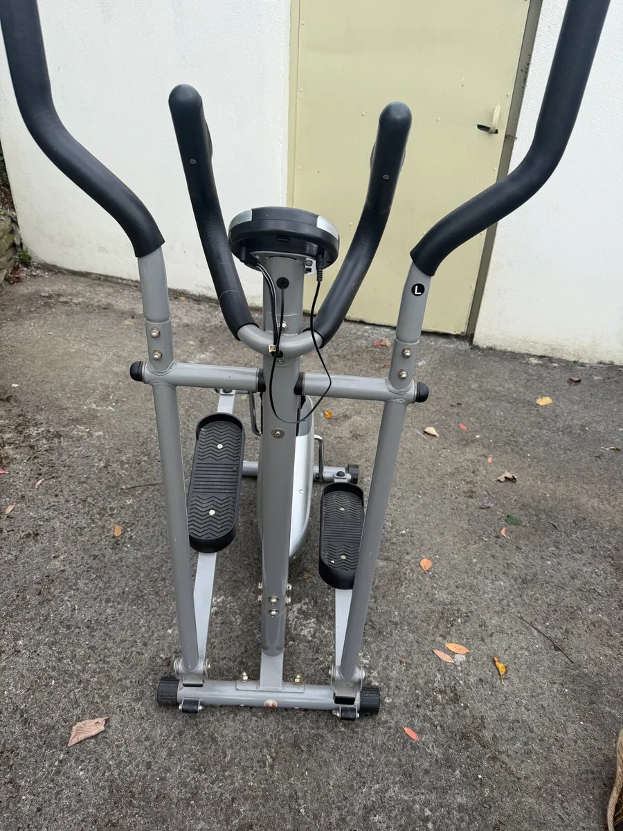 Gym equipment - Image 2