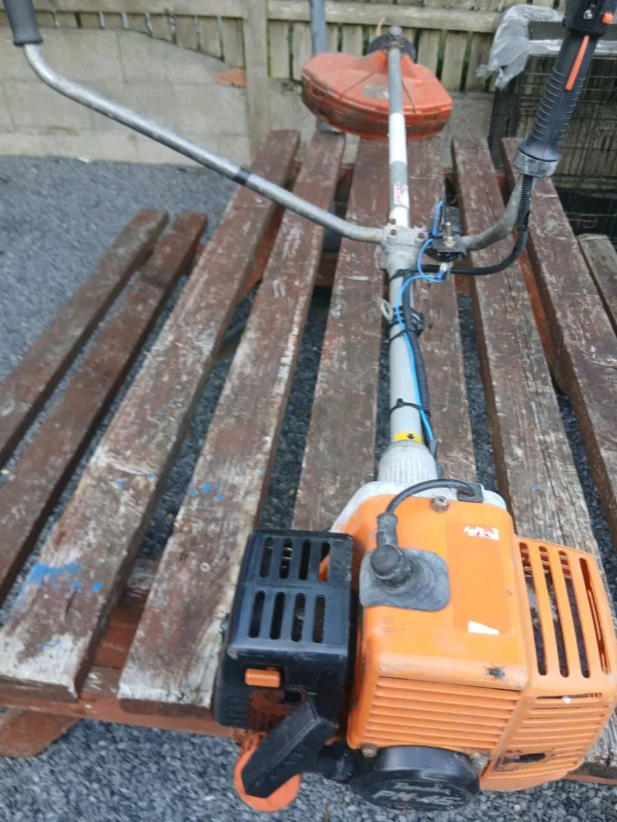 TANAKA GRASS STRIMMERS - Image 2