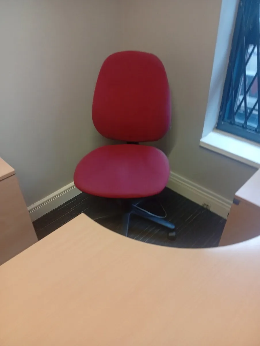 Office furniture very good condition - Image 4