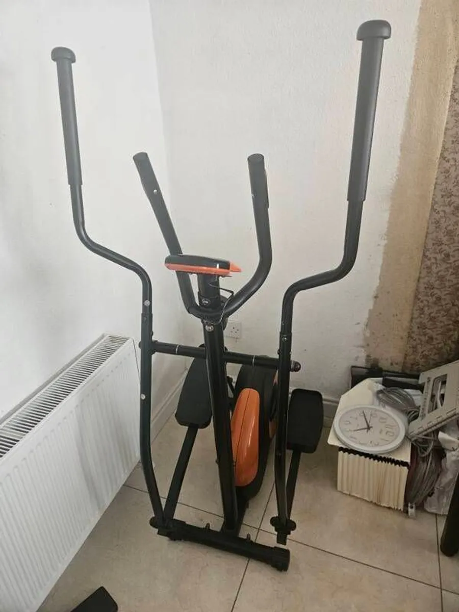 Cross Trainer - Image 1