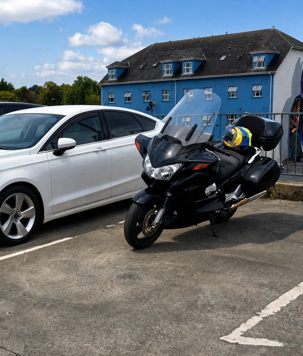 Honda ST 1300 Pan European - Image 1