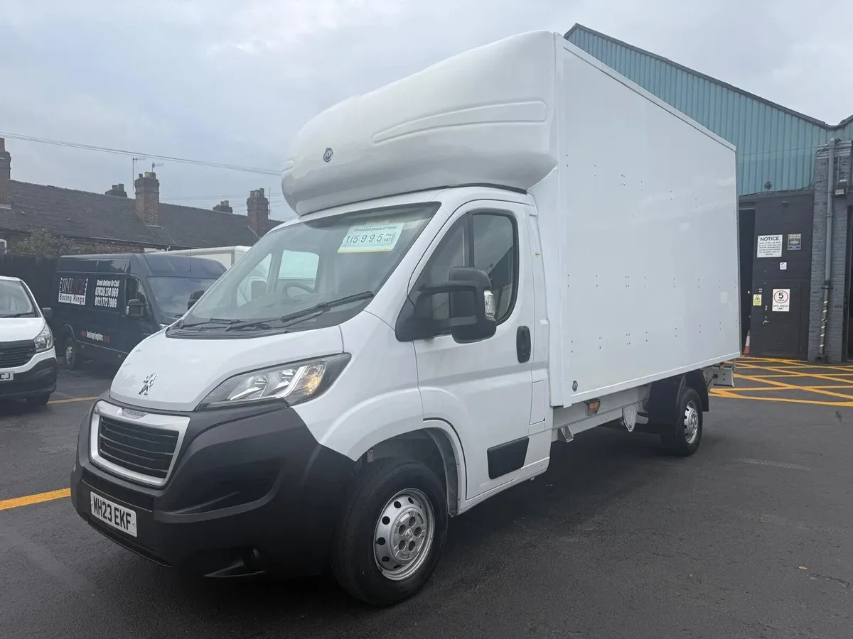 2023 Peugeot Boxer Luton Box Van - Image 4