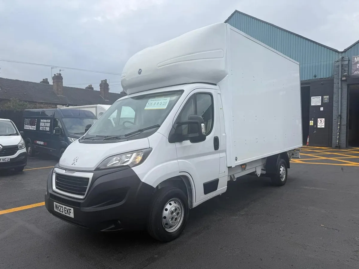 2023 Peugeot Boxer Luton Box Van - Image 2