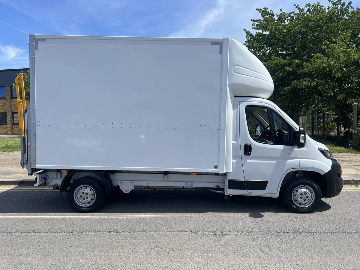 2023 Peugeot Boxer Luton Box Van - Image 1