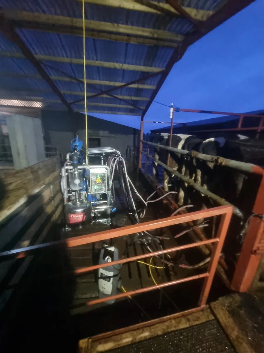 Mobile milking 6 unit with trailer platform - Image 1