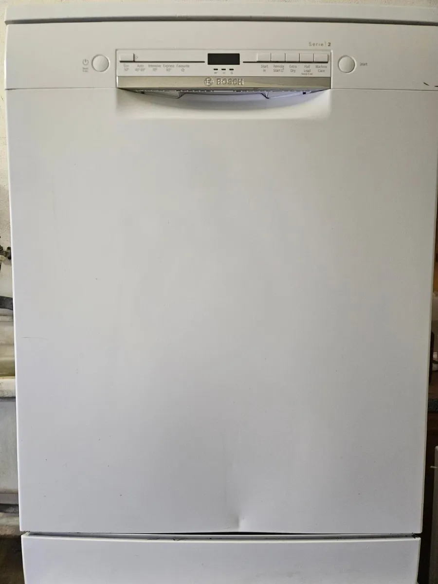 Bosch freestanding dishwasher - Image 2