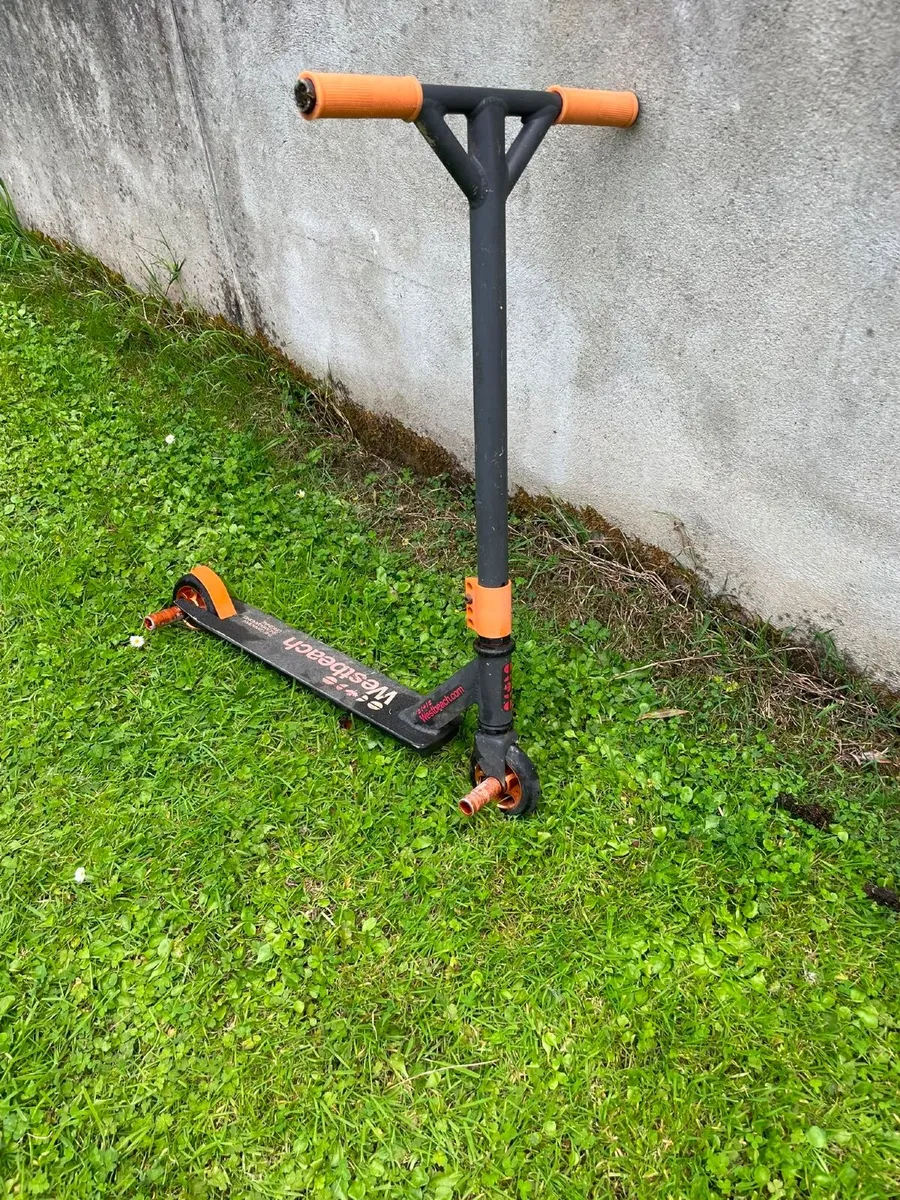 Scooter - Image 1