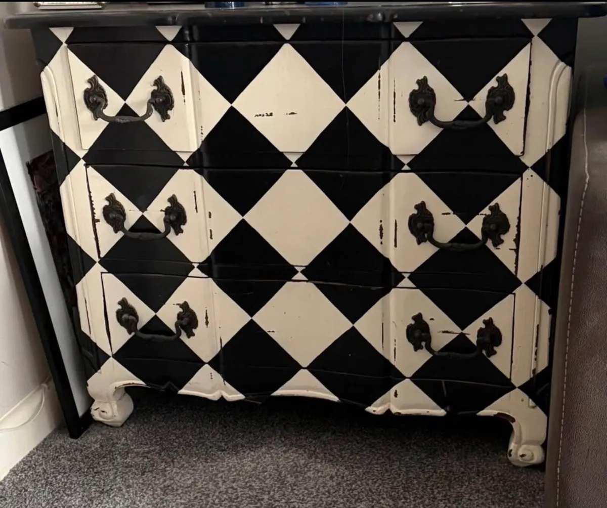 Black and white sideboard - Image 2