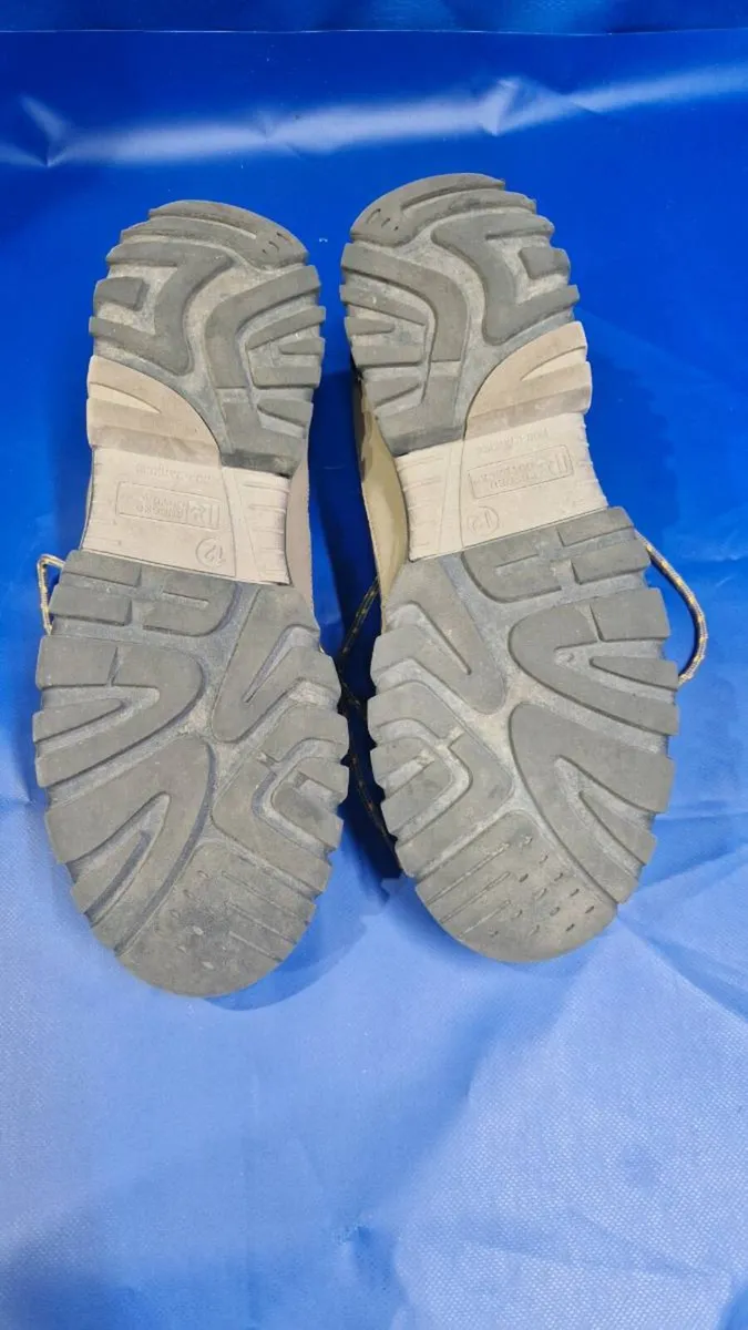 Rugged Outback Hiking Shoes - Image 4