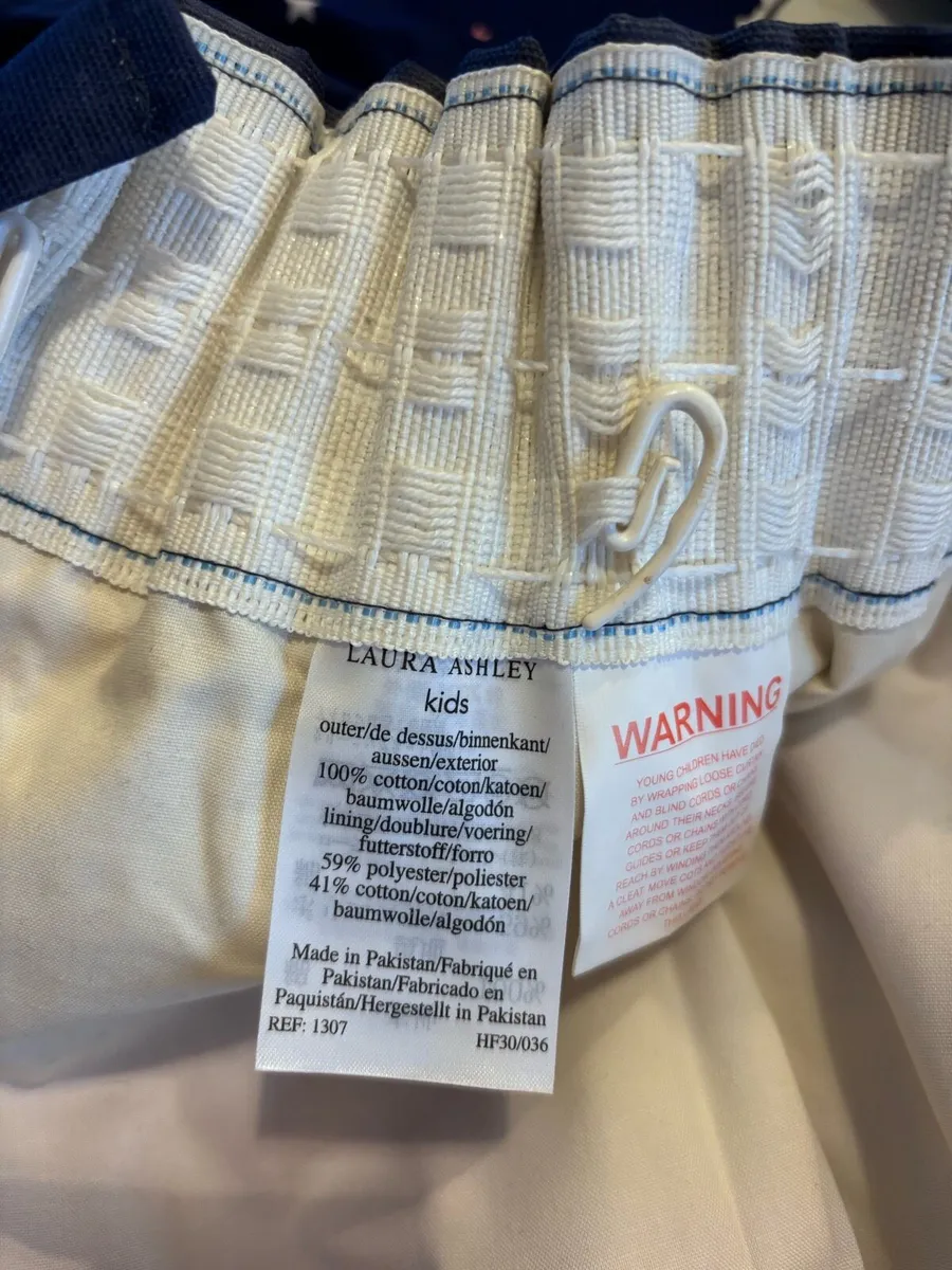 Laura Ashley Galaxy lined curtains & quilt - Image 4