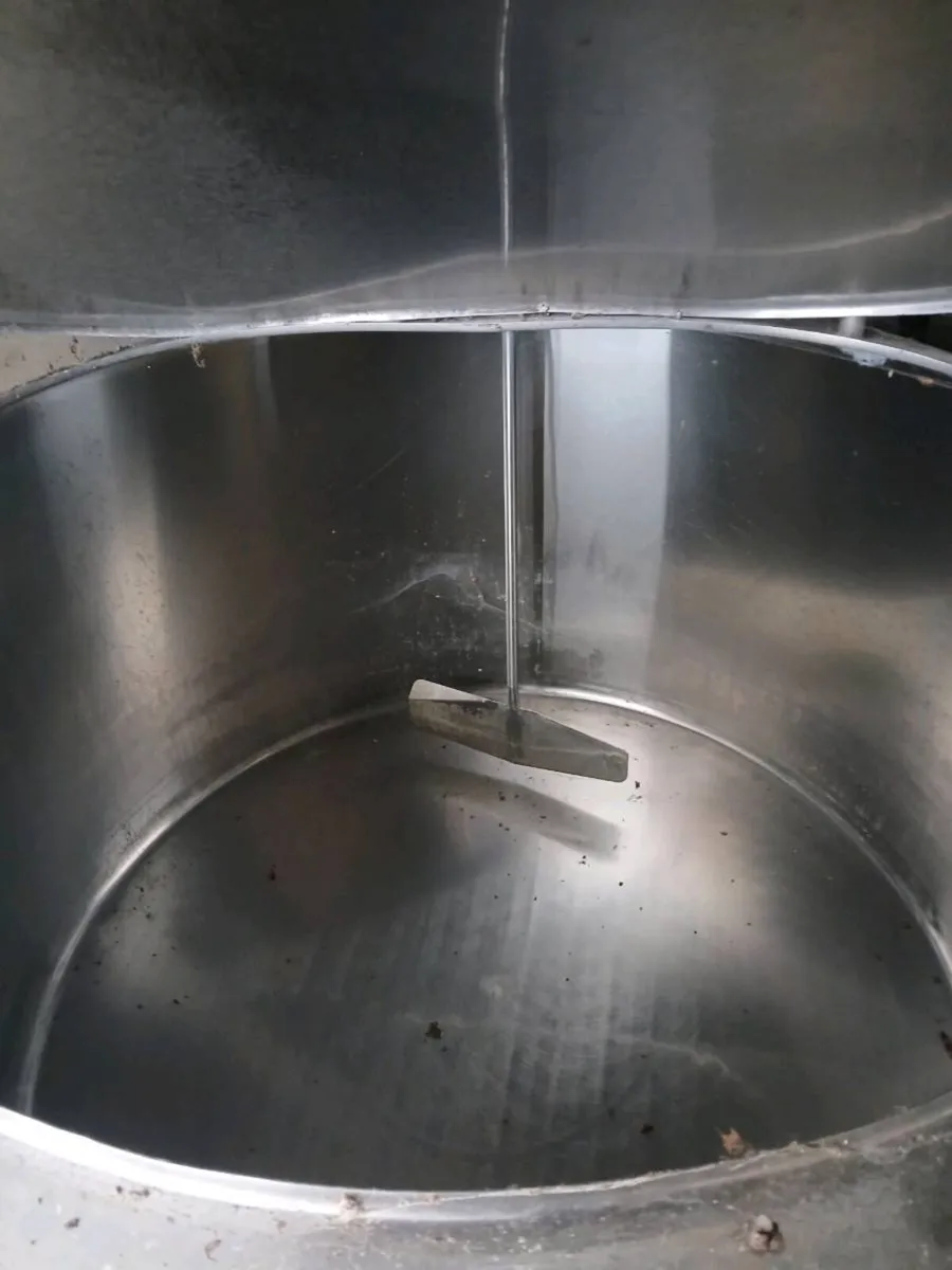 Milking parlour - Image 1