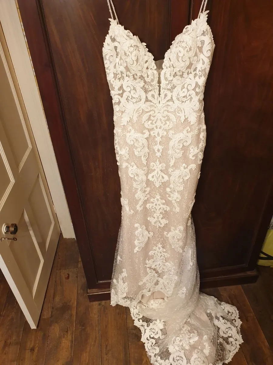 Wedding dress - Image 3