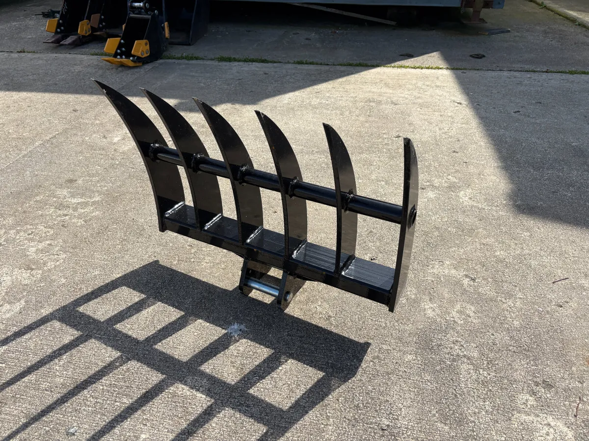 Excavator Rake for 1 - 2 Ton Digger - Image 4