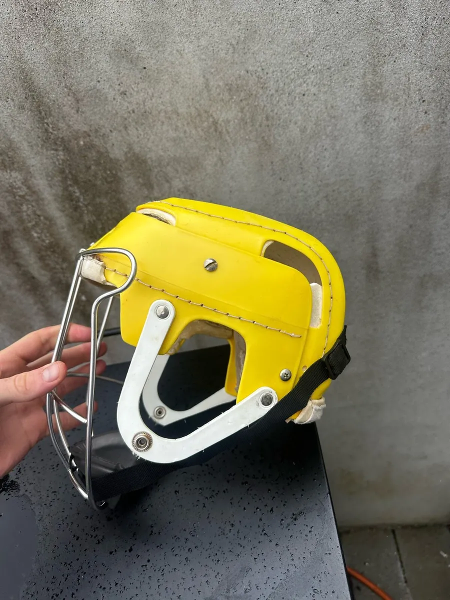 Old style helmet - Image 3