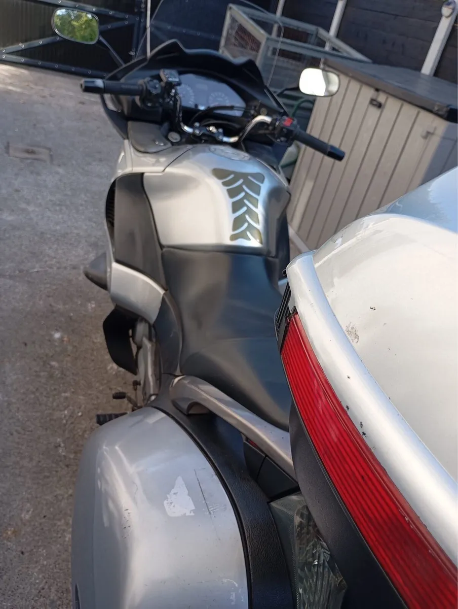 Motorcycle - Image 4