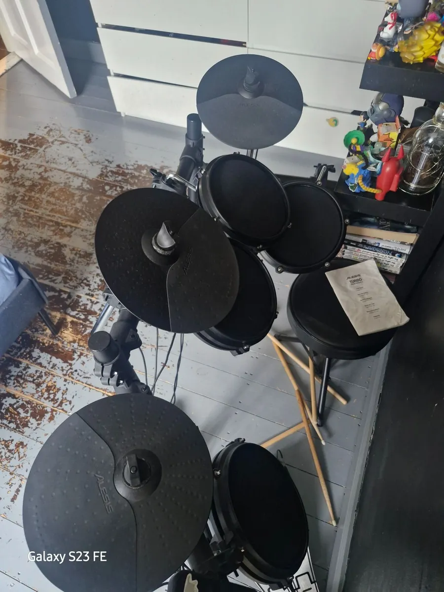 Alesis turbo mesh kit - Image 1