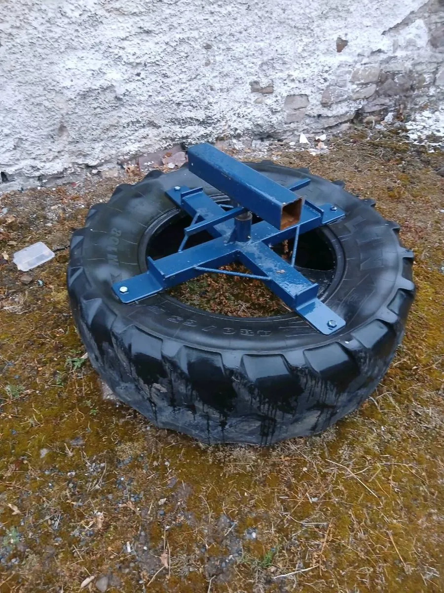 Silage pusher