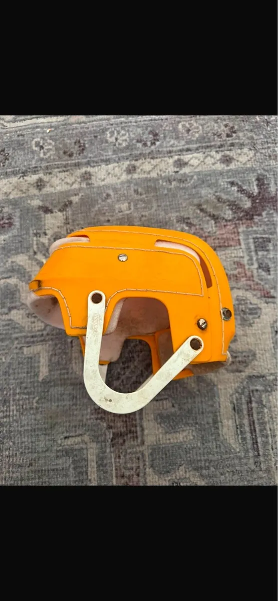 Yellow oldstyle helmet - Image 2
