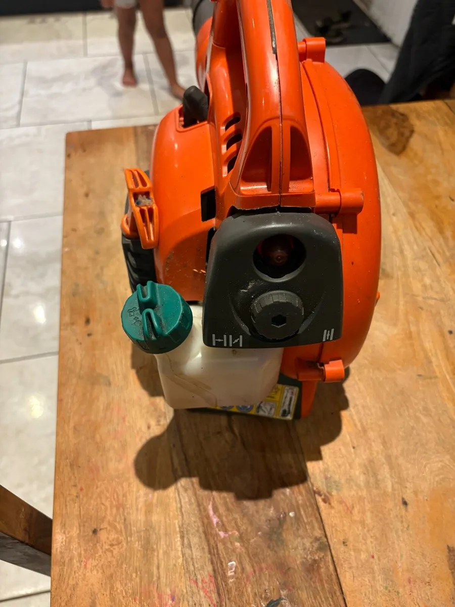 Husqvarna 125b for sale - Image 4