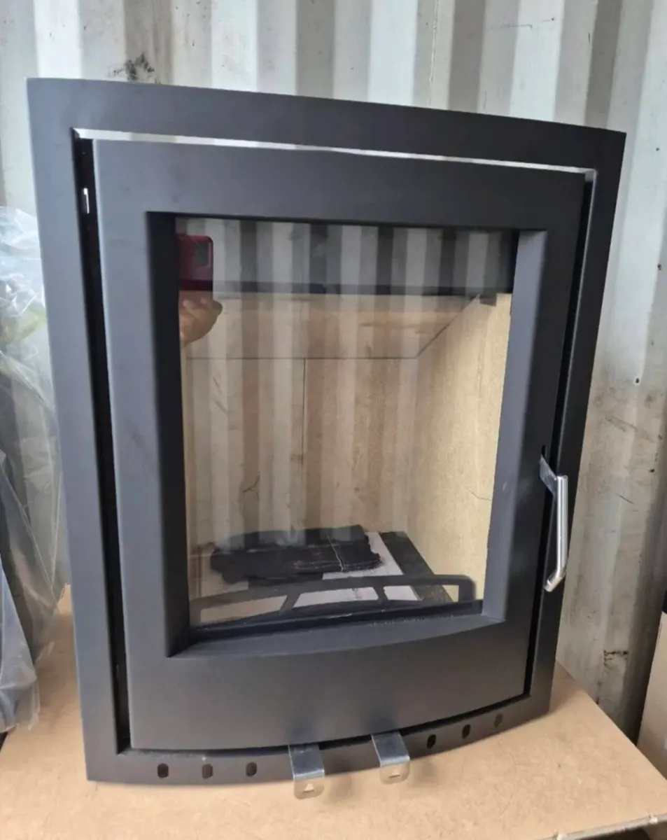 Henley  8kw inset stove last one - Image 1