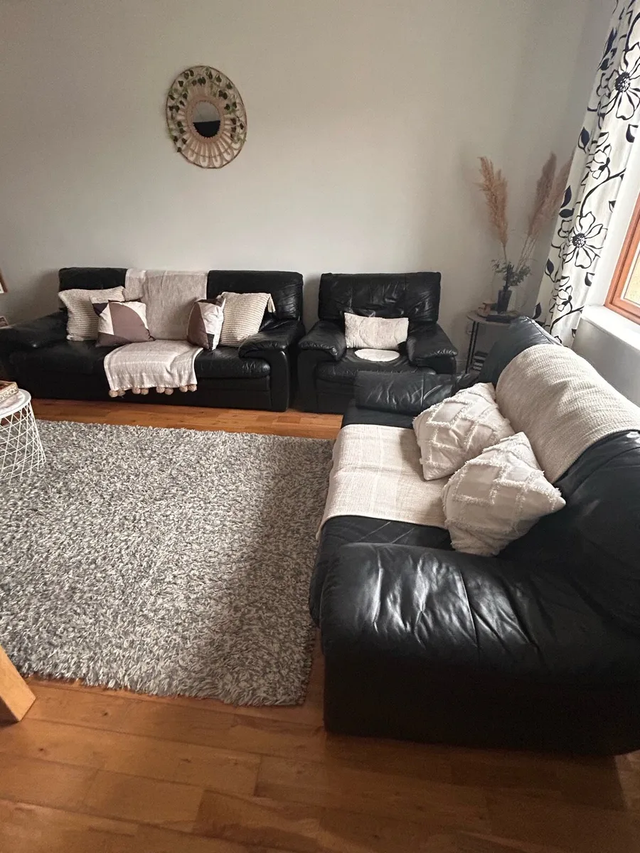 Couch - Image 1