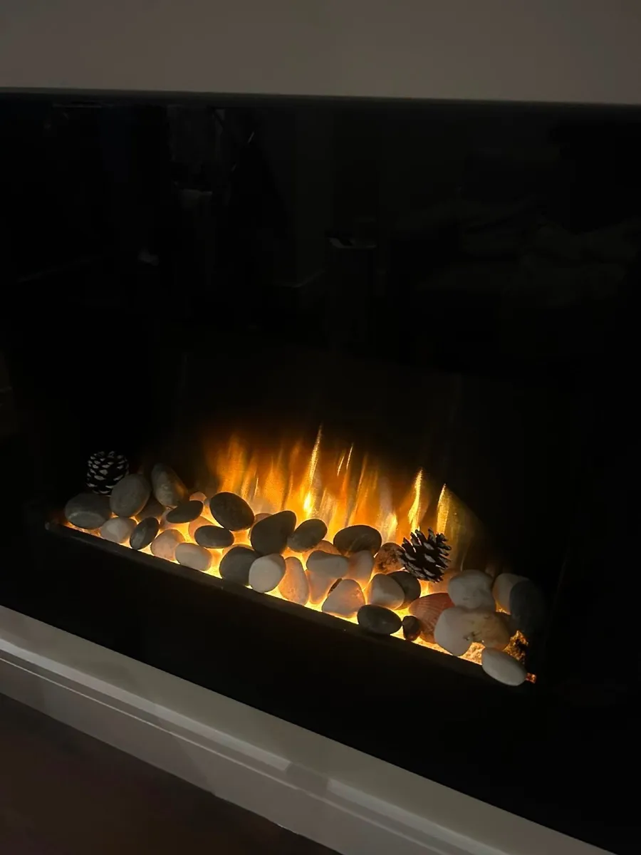 Wall mounted electric fire - Image 1