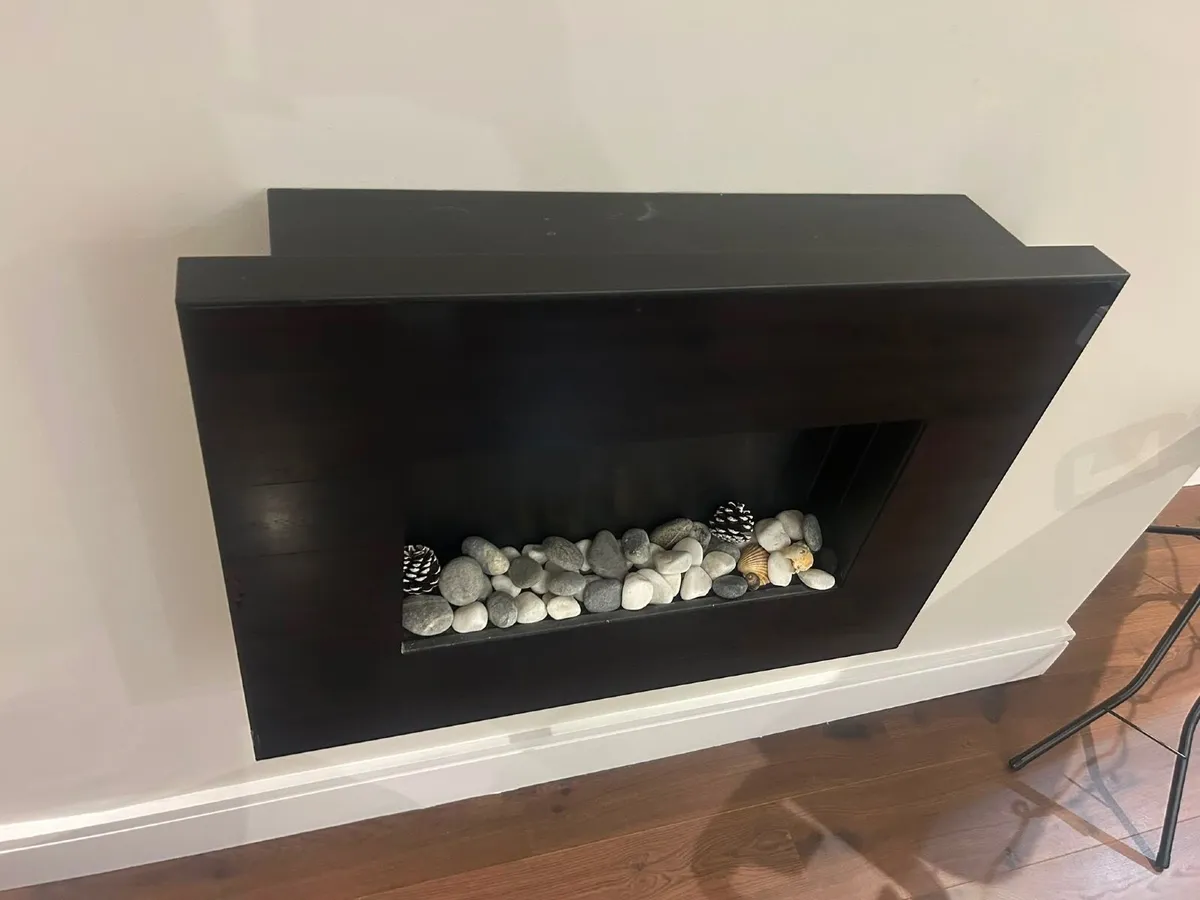 Wall mounted electric fire - Image 2