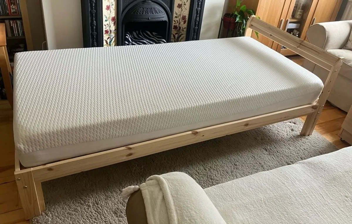Bed - Image 2