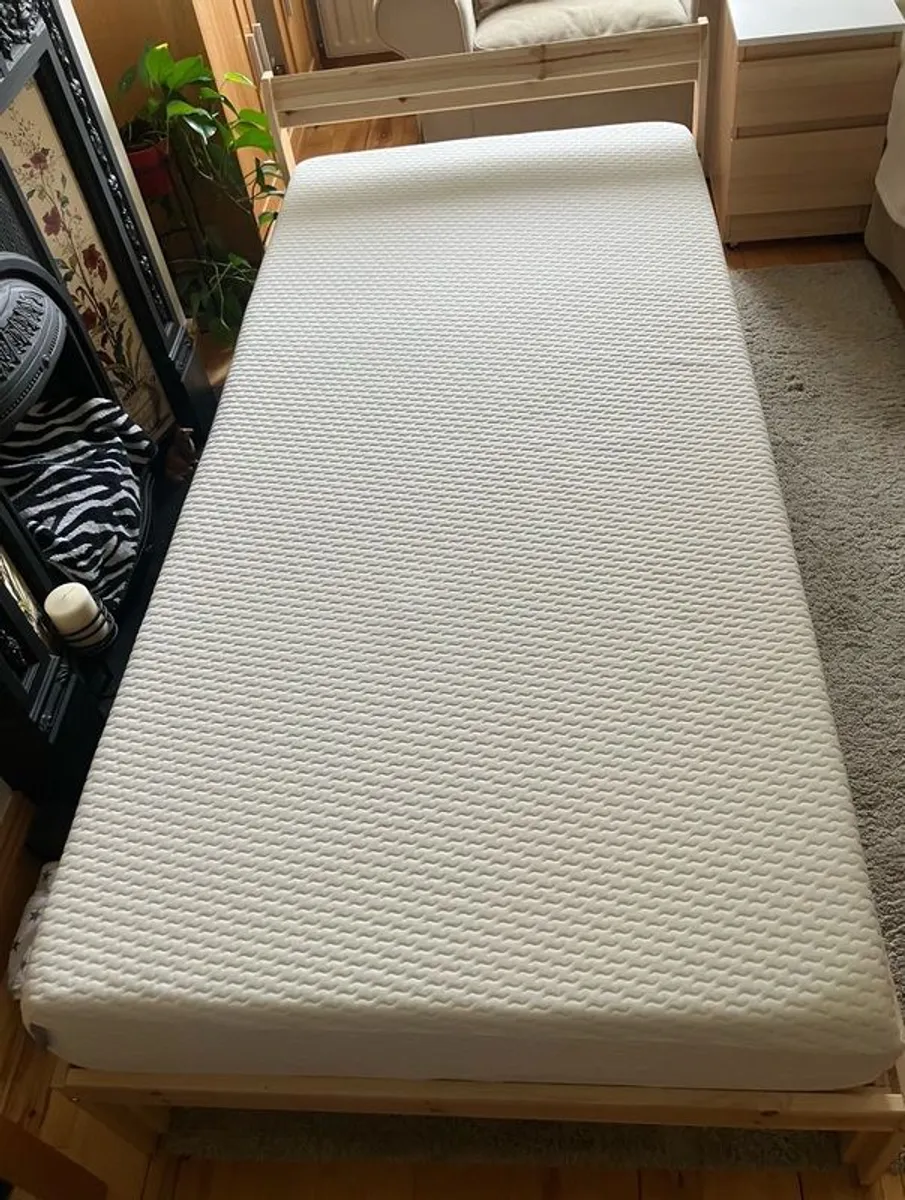 Bed - Image 3