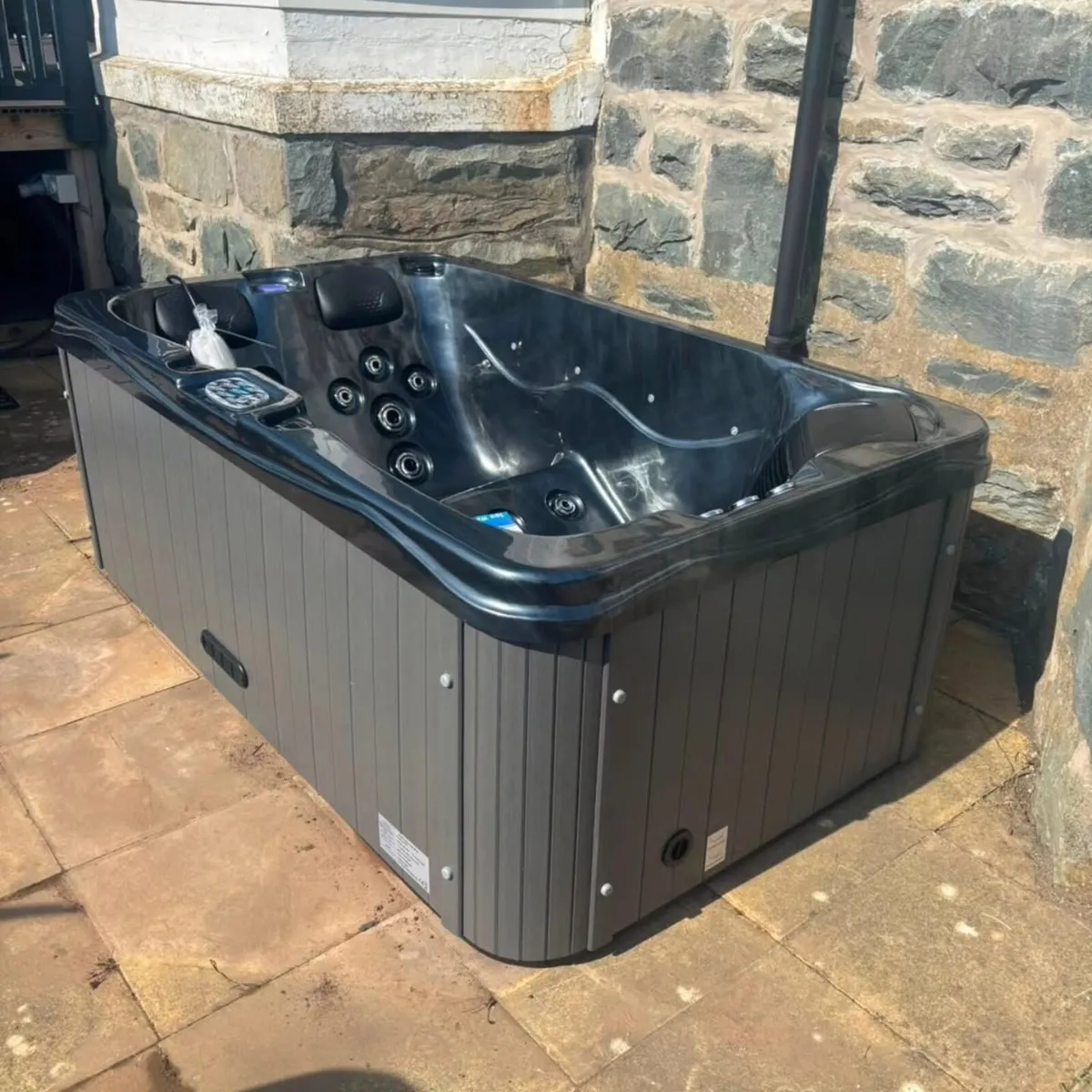 Irelands Lowest Price Hot Tubs - Image 1