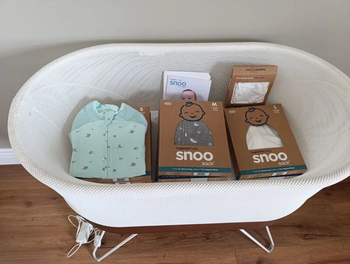 Snoo smart sleeper bassinet - Image 1