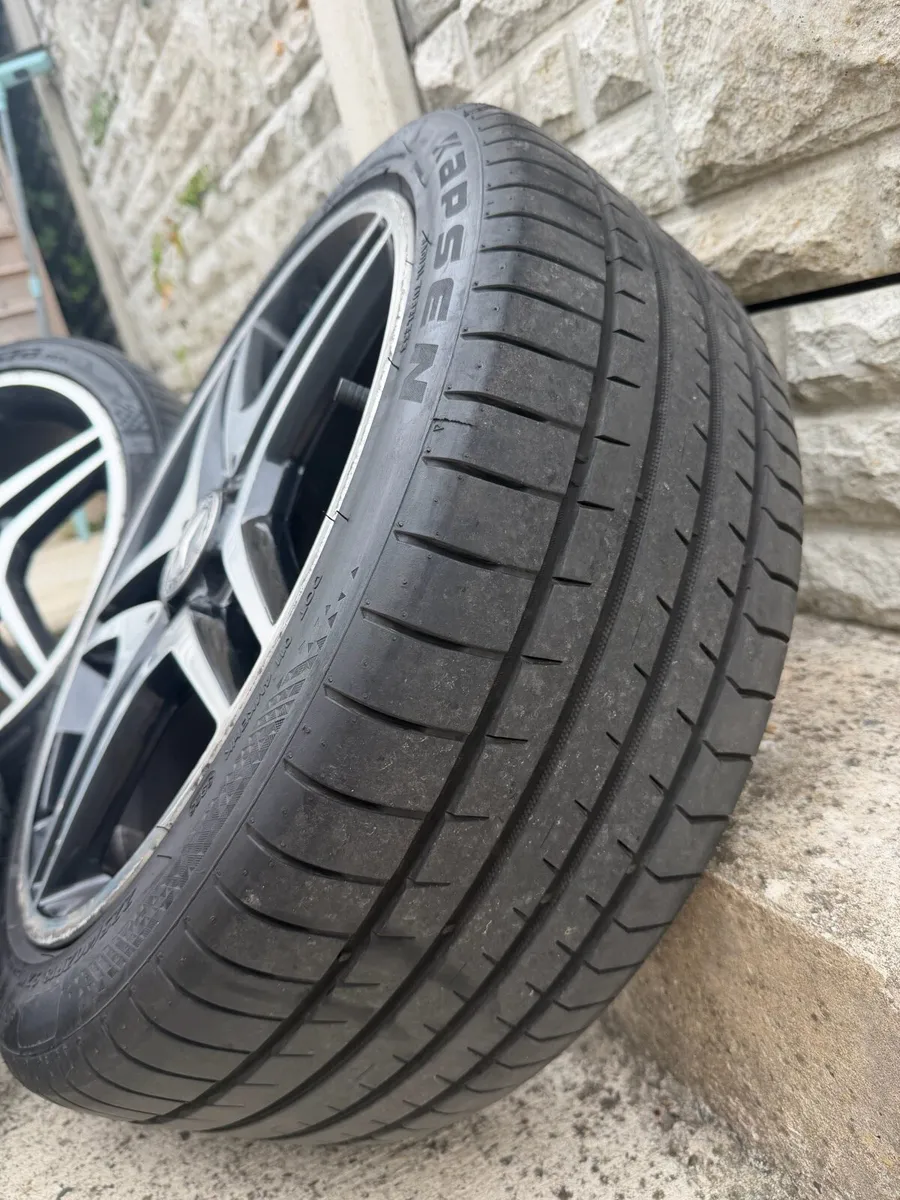 Genuine OEM AMG 18" Alloys - Mercedes Benz - Image 3