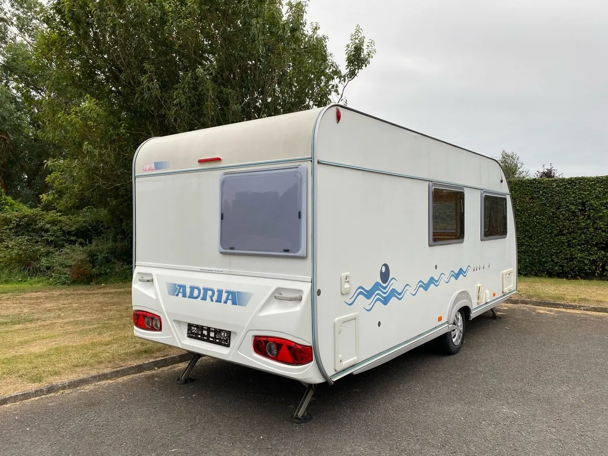 Caravan - Image 4