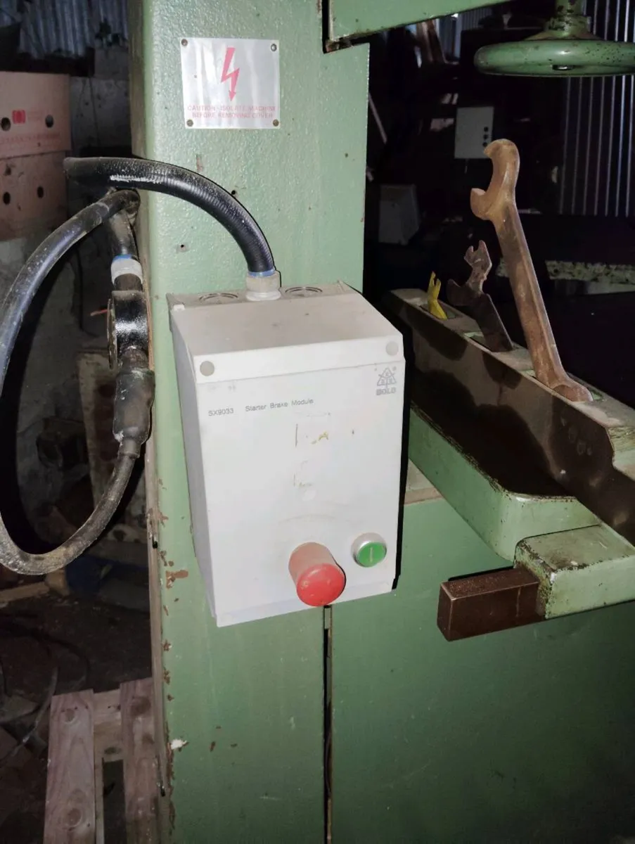 Startrite Bandsaw - Image 4