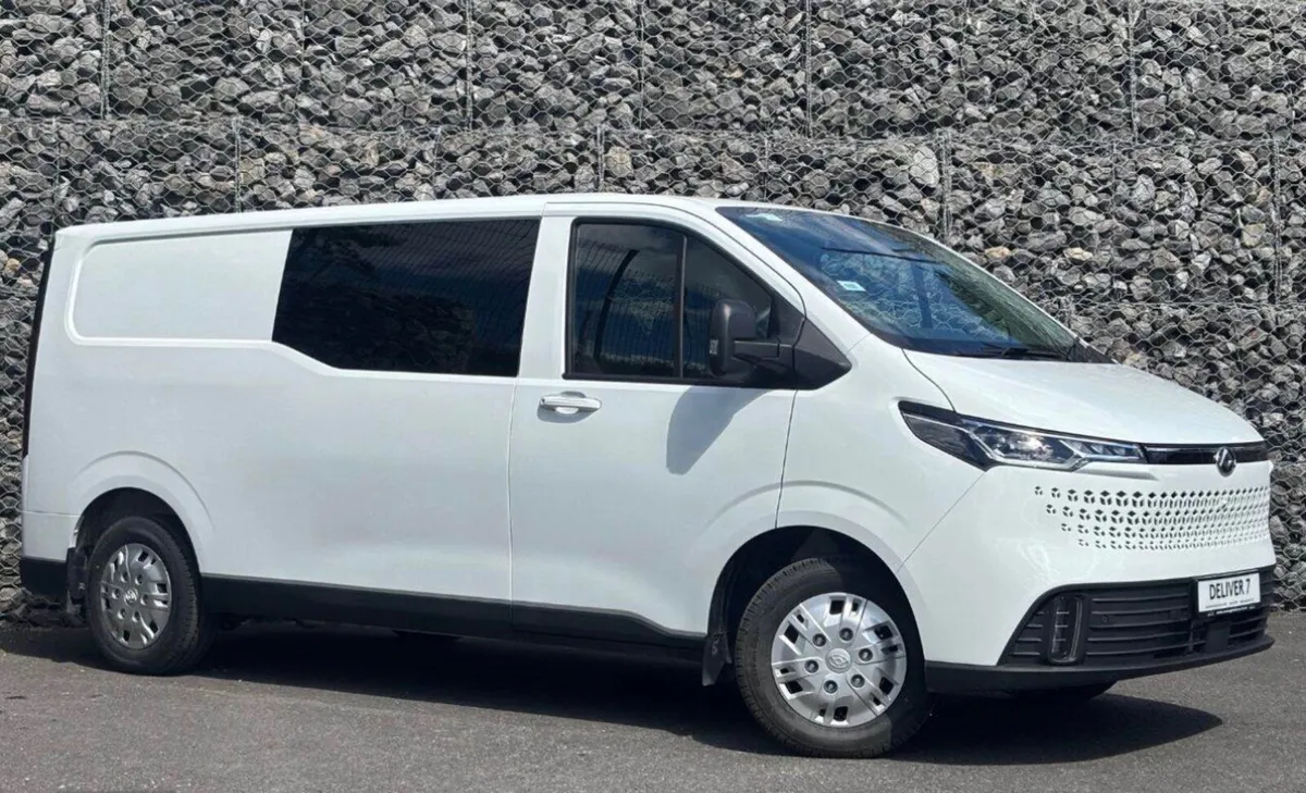 Maxus eDeliver 7 6 Seat Crewcab  77KWh - Image 1