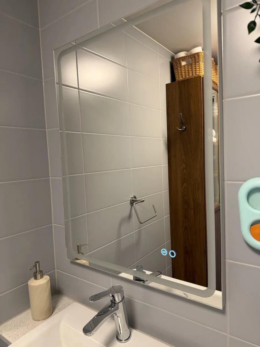 LED bathroom mirror - Image 2