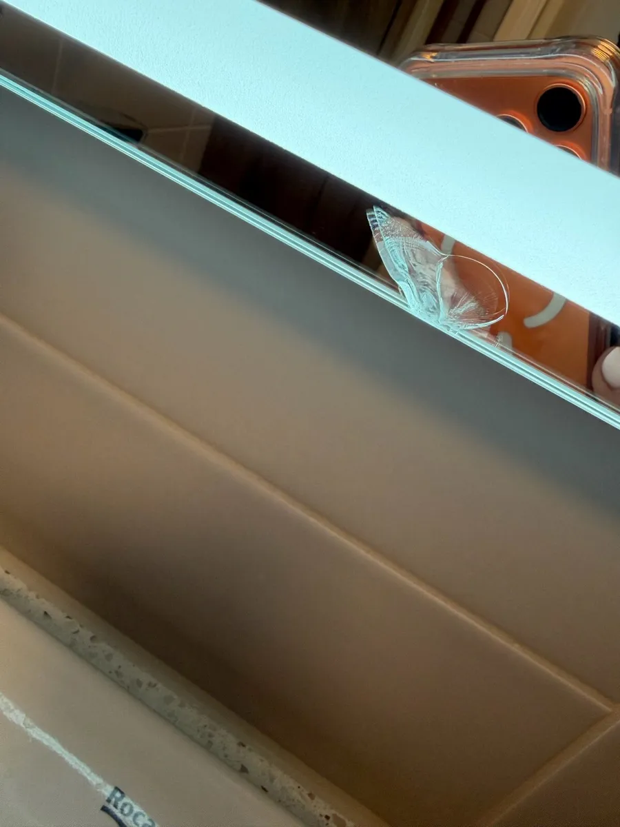 LED bathroom mirror - Image 4