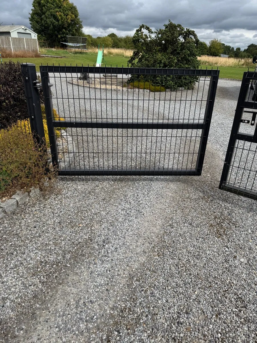 Gates - Image 3