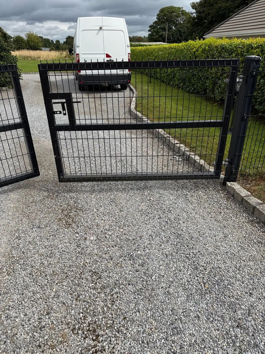 Gates - Image 4