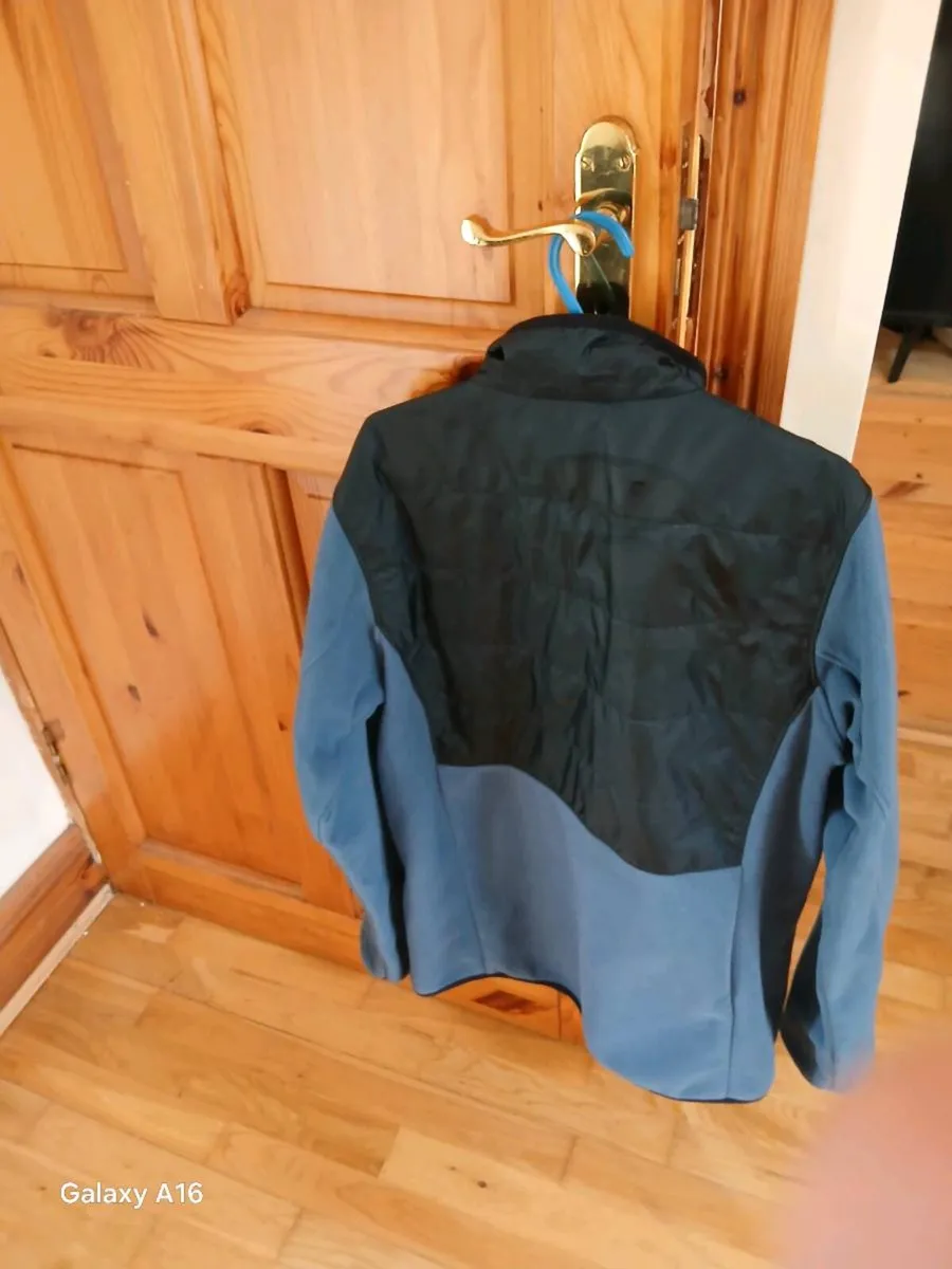 Mens columbia jacket new can deliver - Image 2