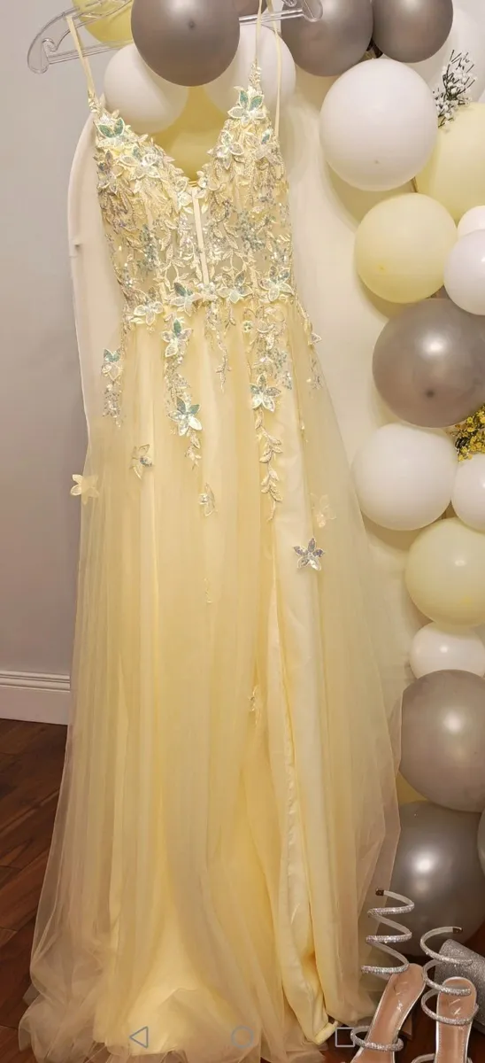 Debs dress - Image 2