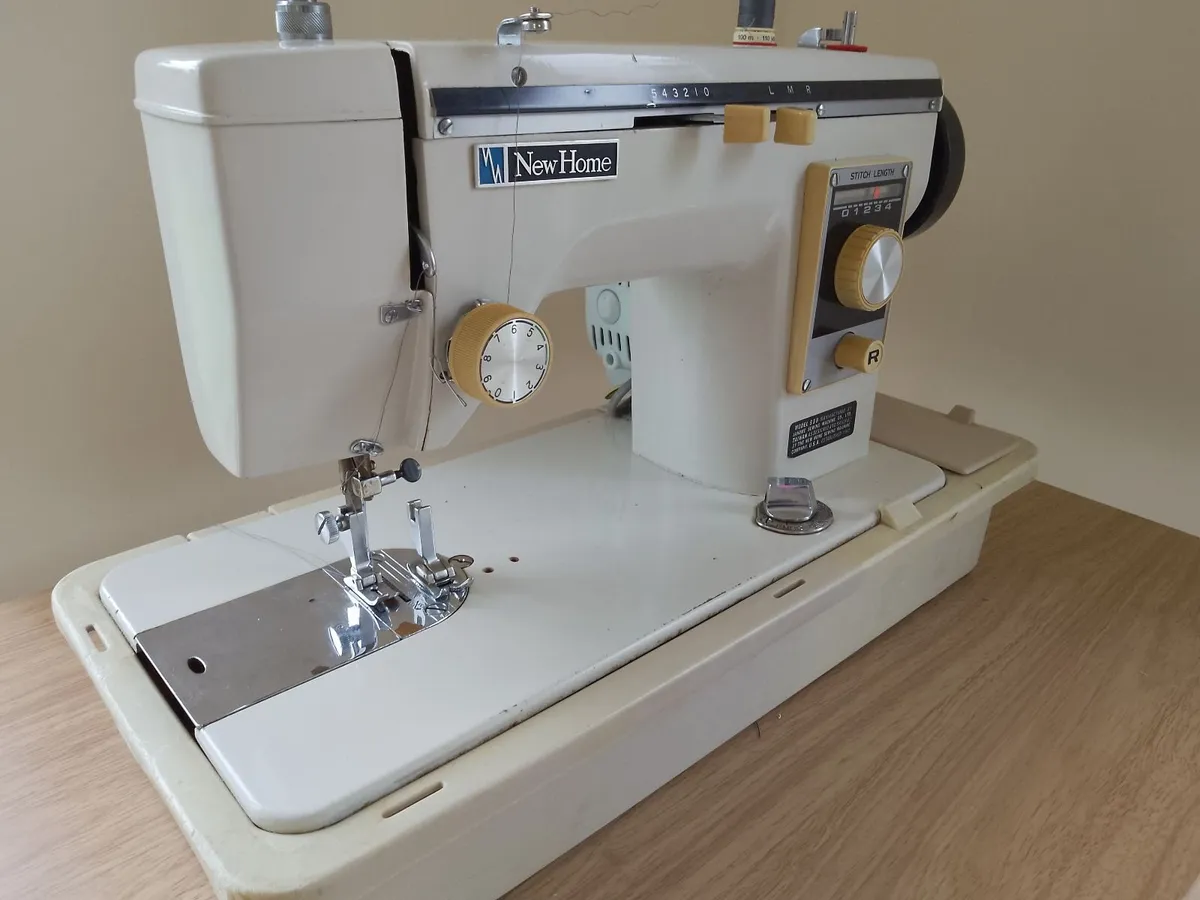 Sewing Machine - Image 4