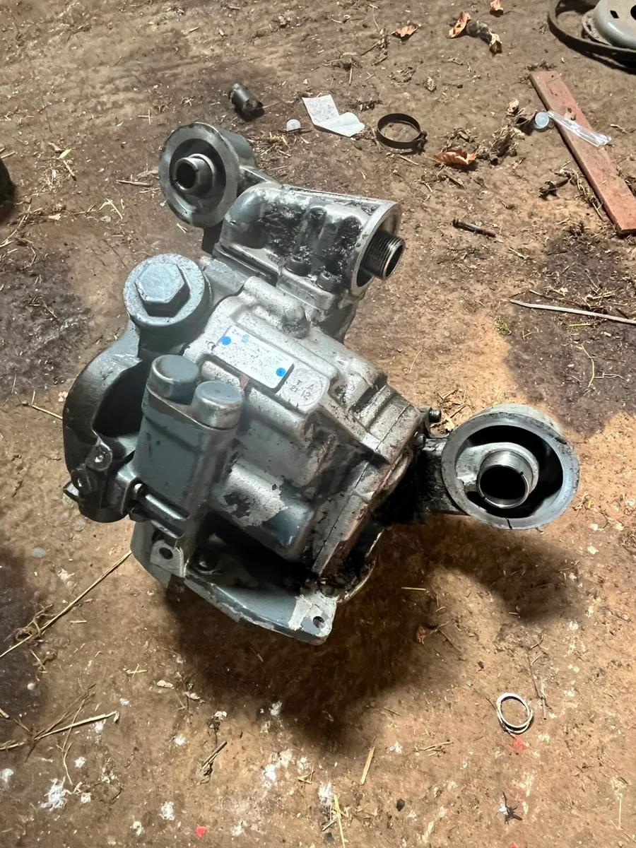 Hydraulic pump - Image 2