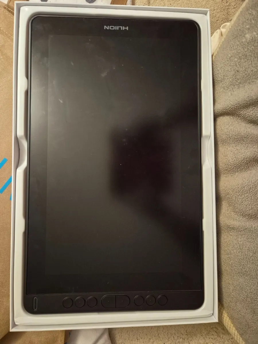 Huion Kamvas 13 Gen 1 +Carrying Bag. Never used - Image 1
