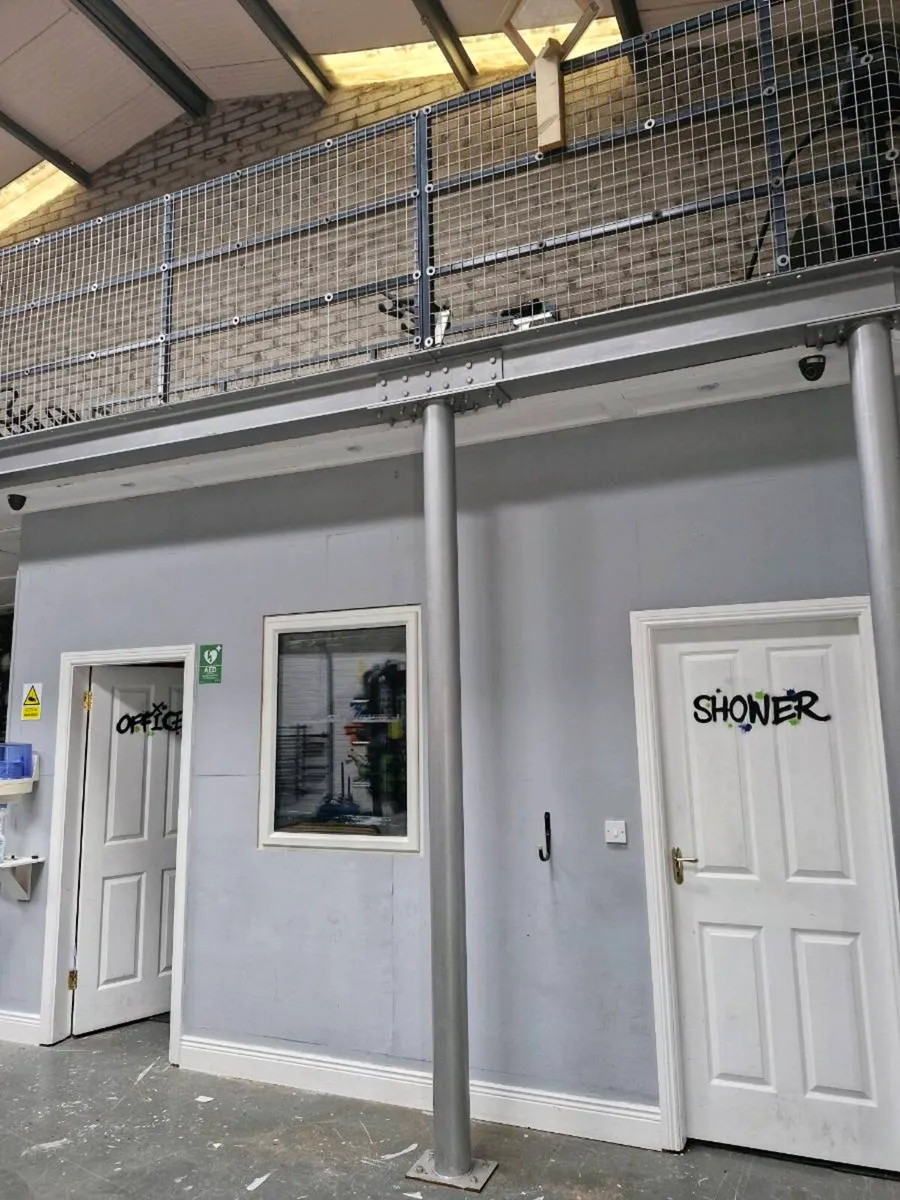 Mezzanine floor - Image 3