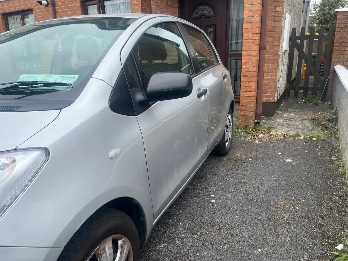 Toyata Yaris - Image 3