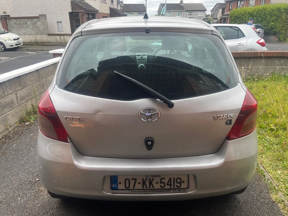 Toyata Yaris - Image 4