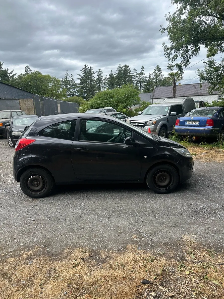142 reg ford ka petrol with low kms - Image 2