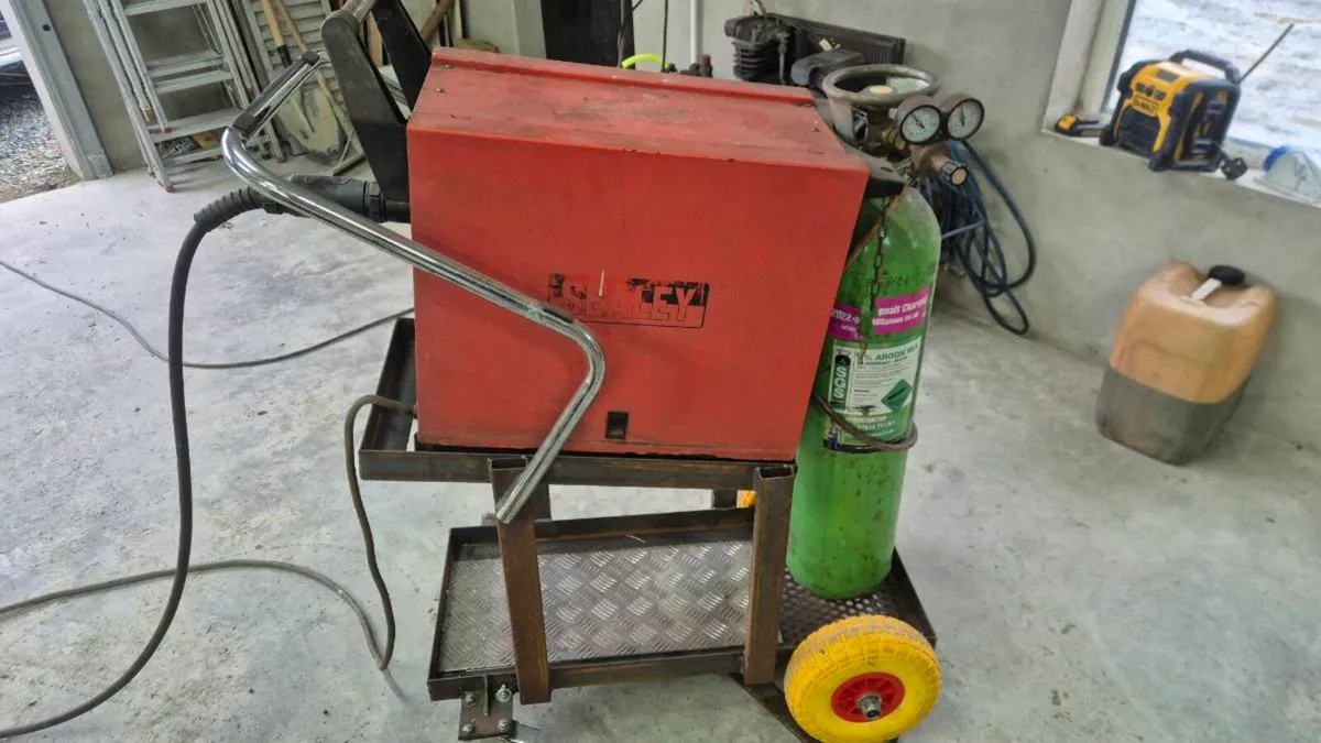 Mig Welder - Image 2